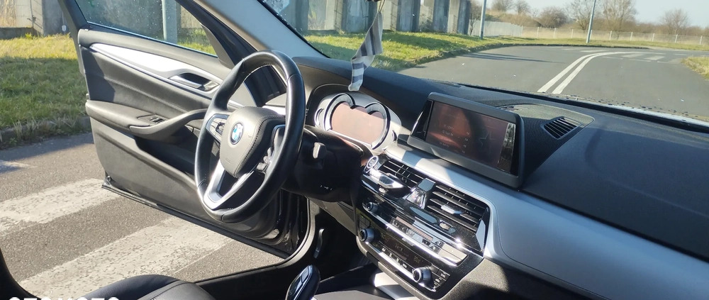 BMW Seria 5 cena 89999 przebieg: 104854, rok produkcji 2018 z Szczecin małe 121
